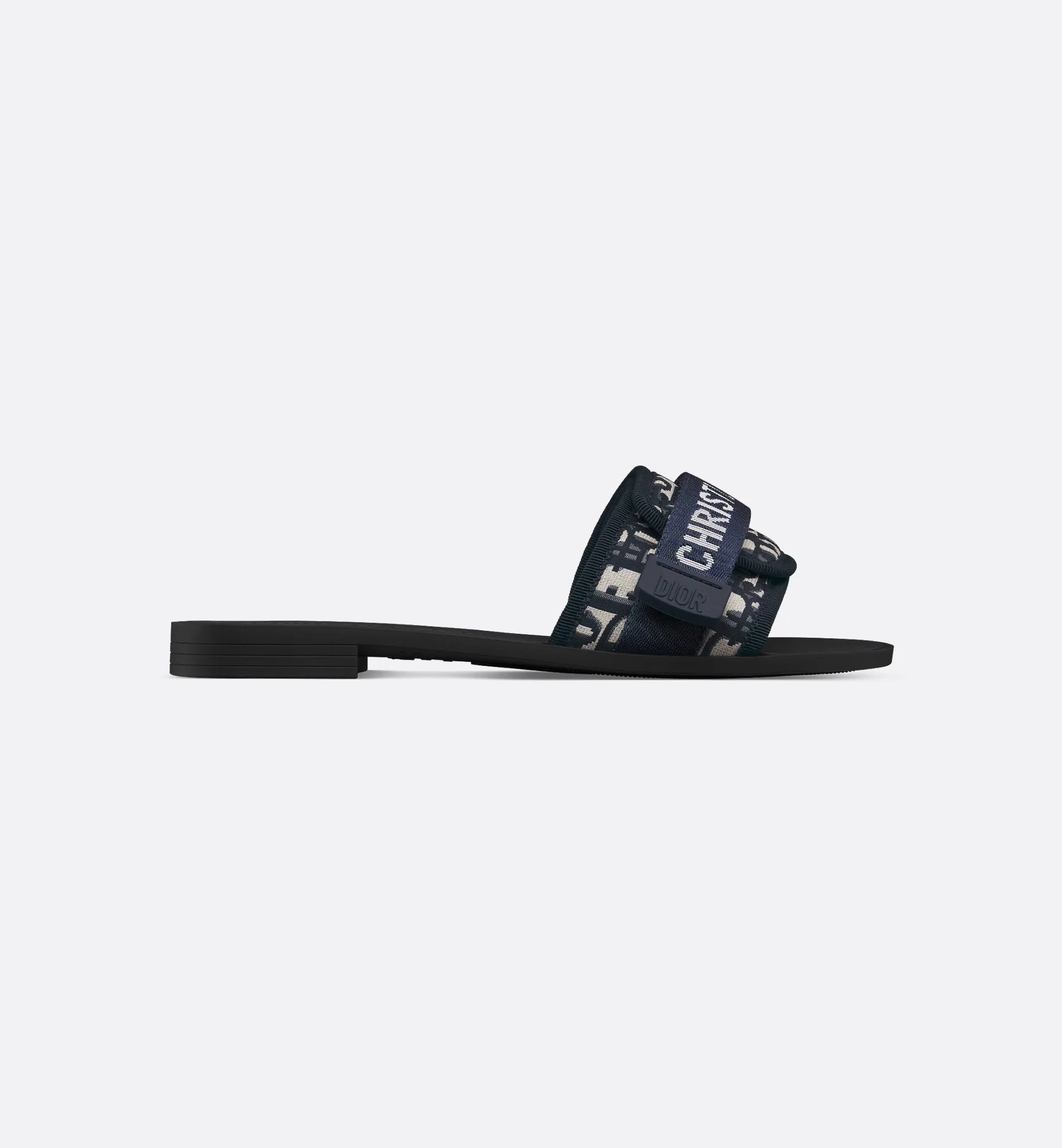 D Revolution Slides